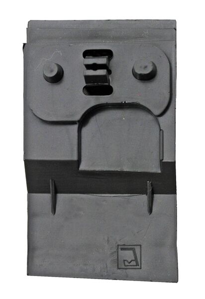 GUIA DEFENSA DEL CHEVY 94-01 5662 AGT IZQ