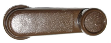 MANIJA ELEV CRISTAL NISSAN PU D21 94-08/ TSURU III 92-17/ D22 08-15/ SENTRA 96-06 PLASTICO CAFE