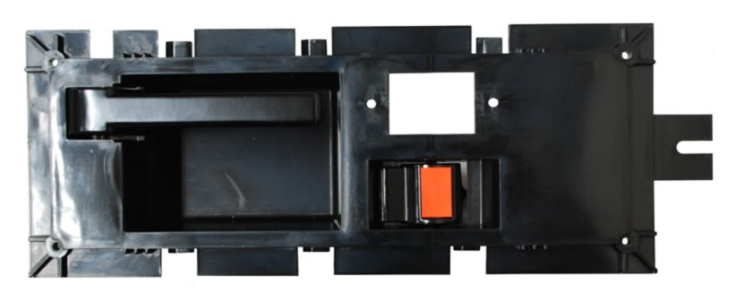 MANIJA INT S10/ BLAZER/ SONOMA/ BRAVADA 82-85 NEGRA DEL PLASTICO IZQ